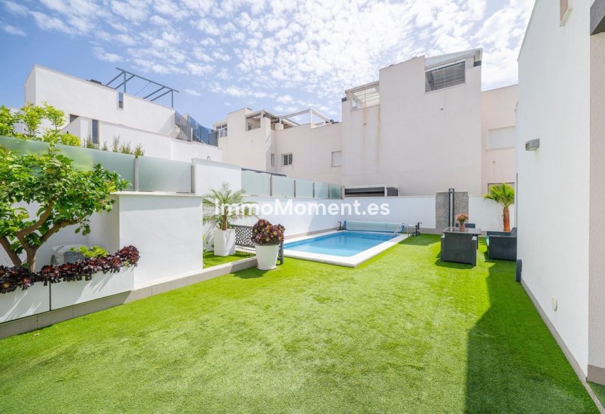 Reventa - Villa independiente - Torrevieja - Torrevieja Centro