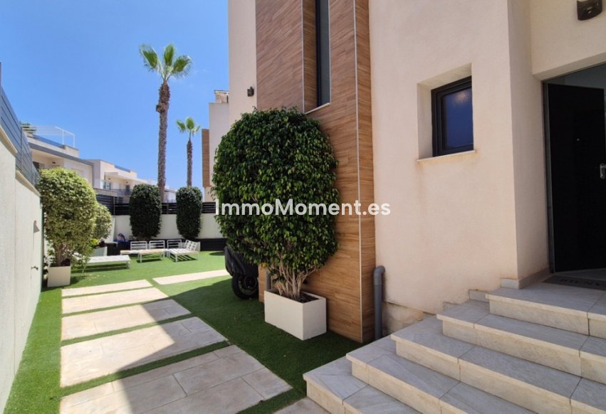 Reventa - Villa independiente - Torrevieja - Torrevieja Centro