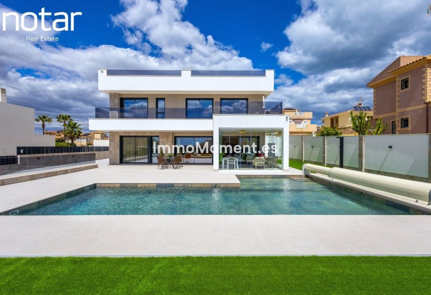 Reventa - Villa independiente - Torrevieja - Torrevieja Centro