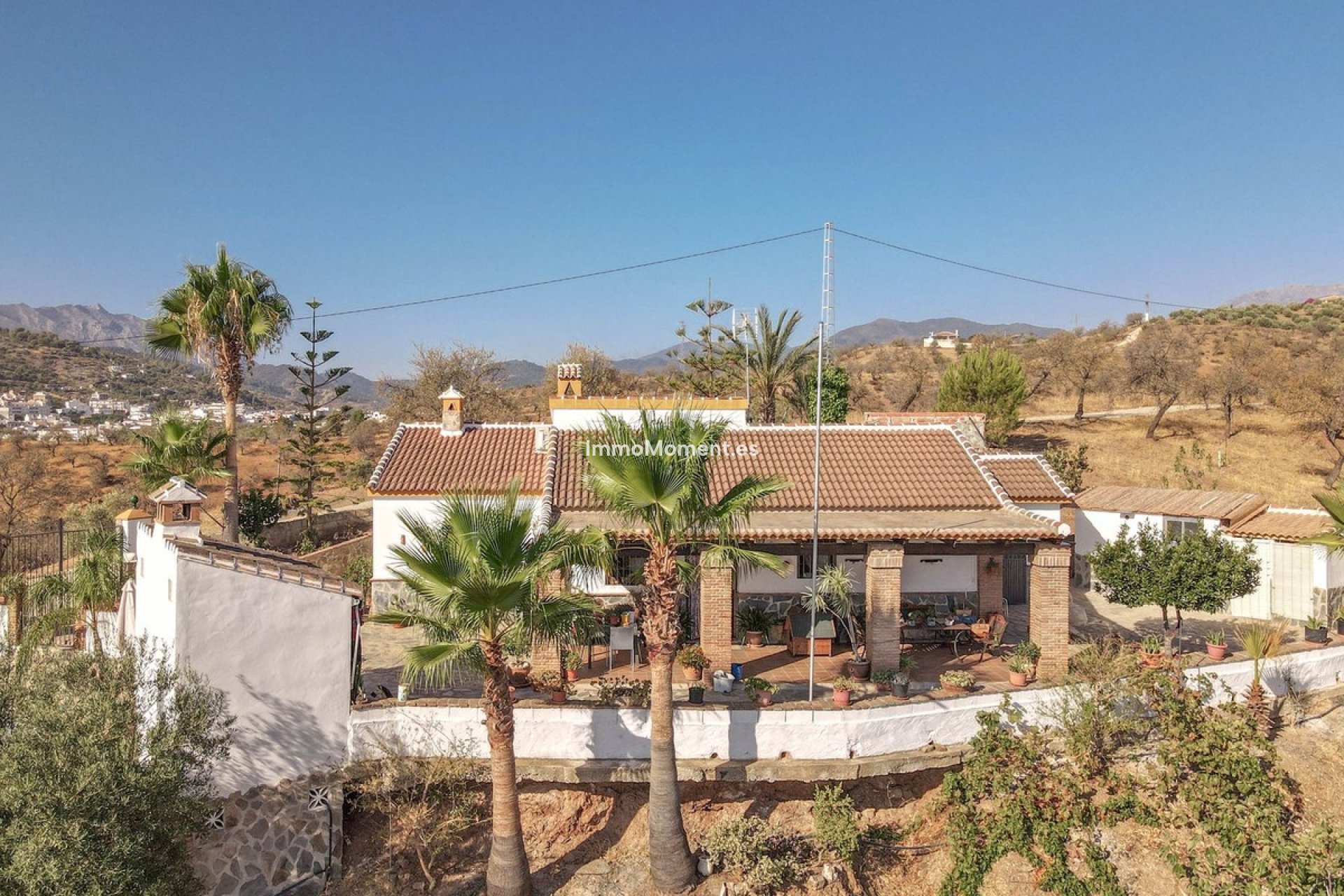 Reventa - Villa - Interior  - Guaro