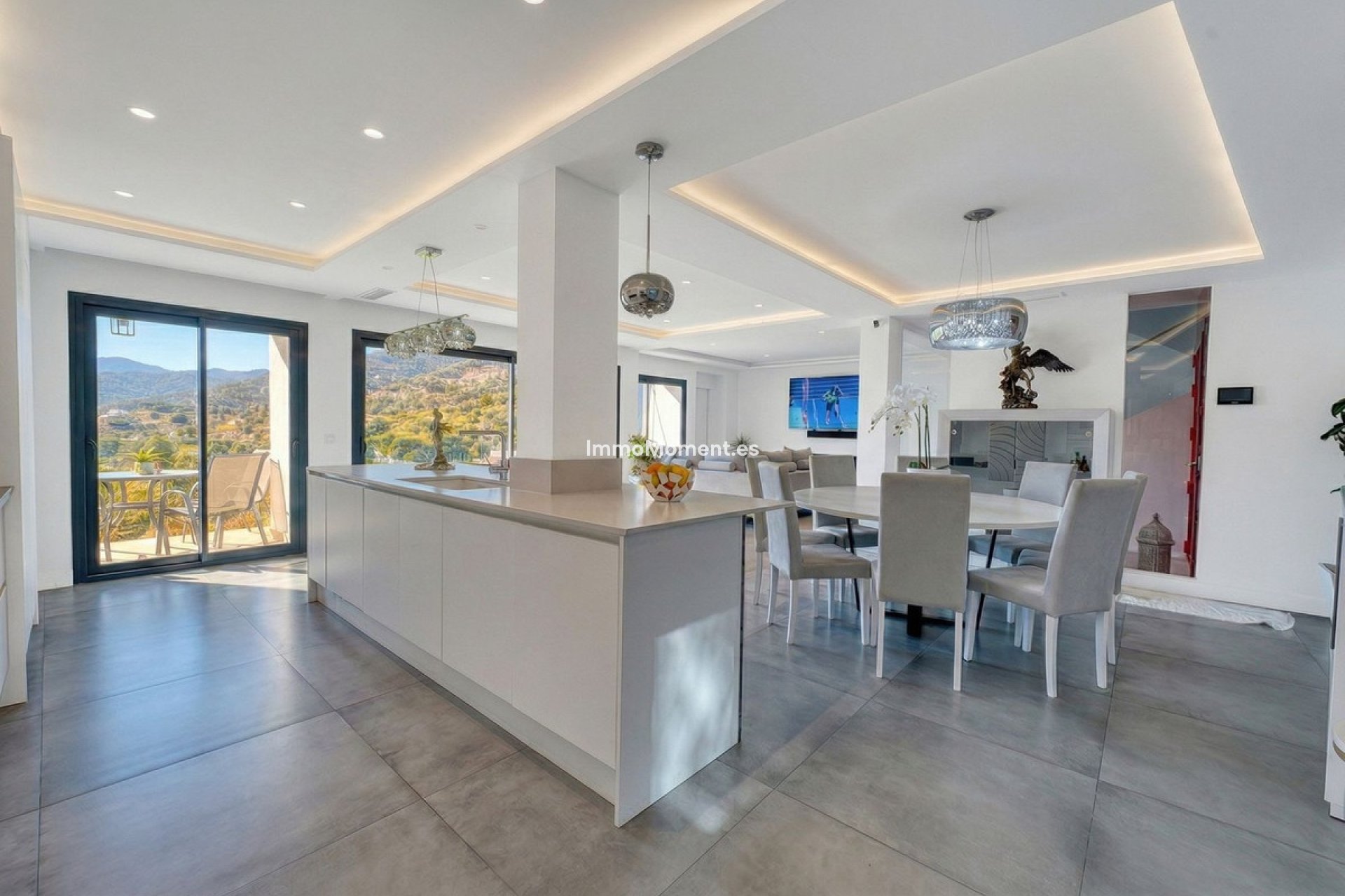 Reventa - Villa - Interior  - Istán