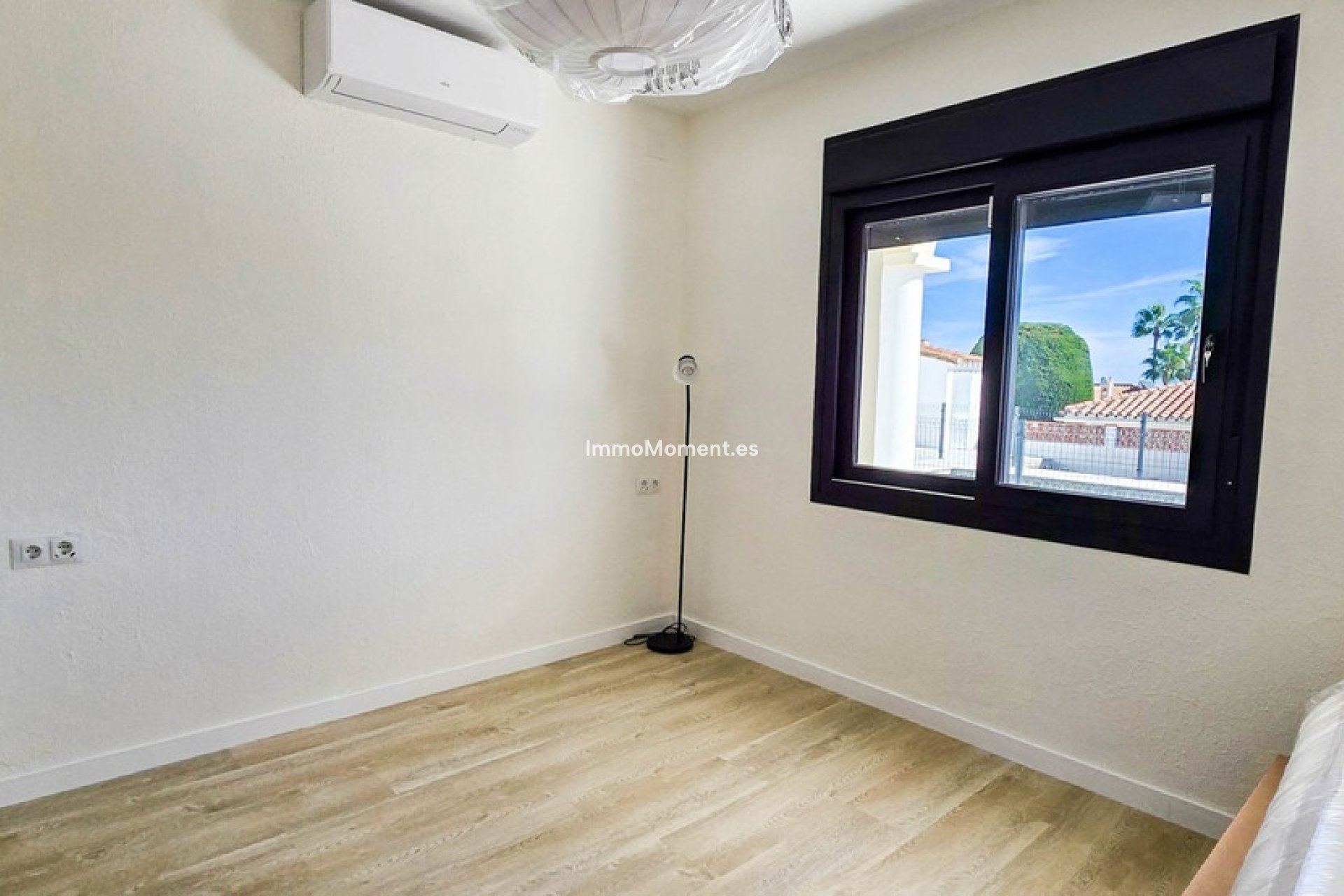 Reventa - Villa - Manilva