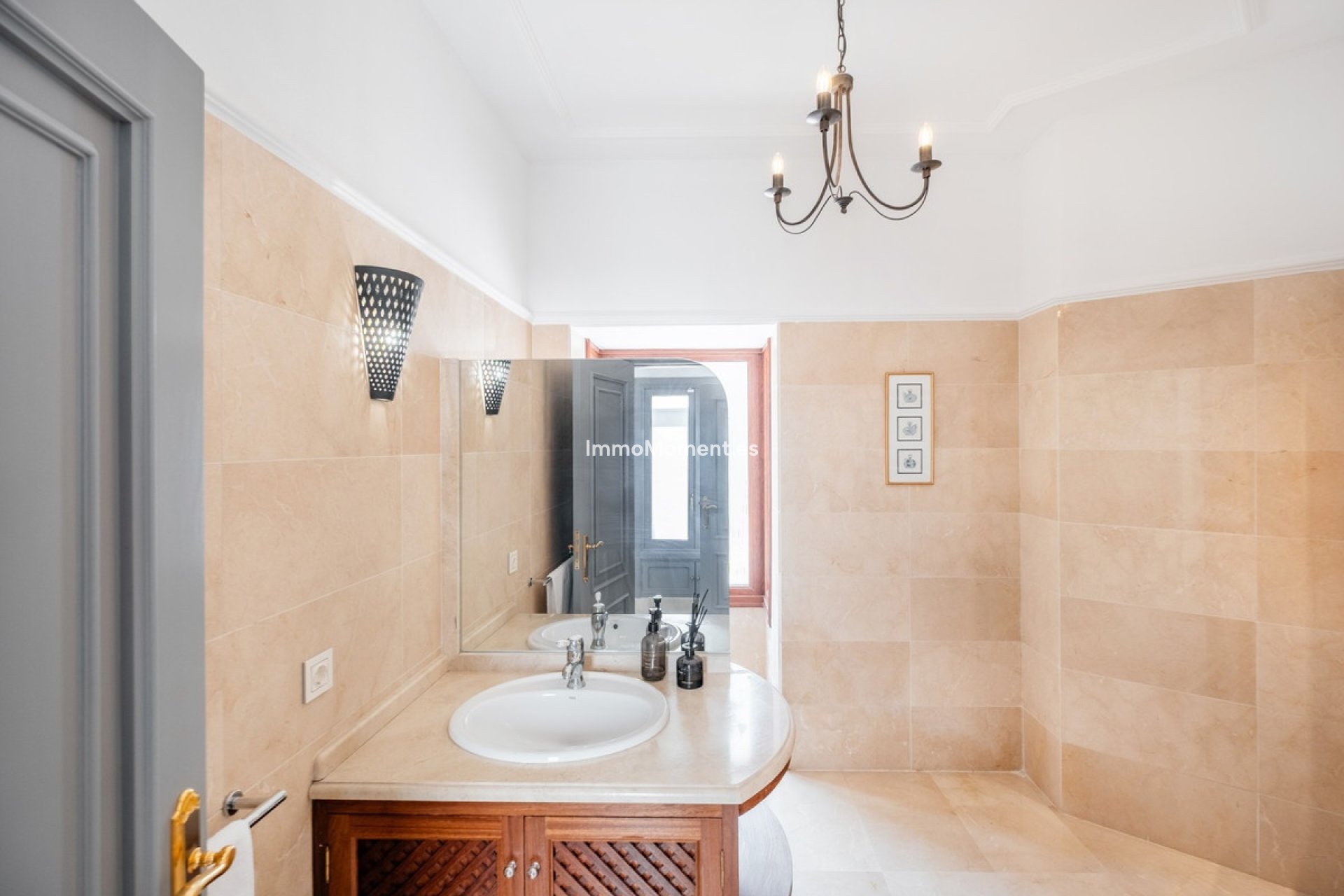 Reventa - Villa - Marbella - Aloha