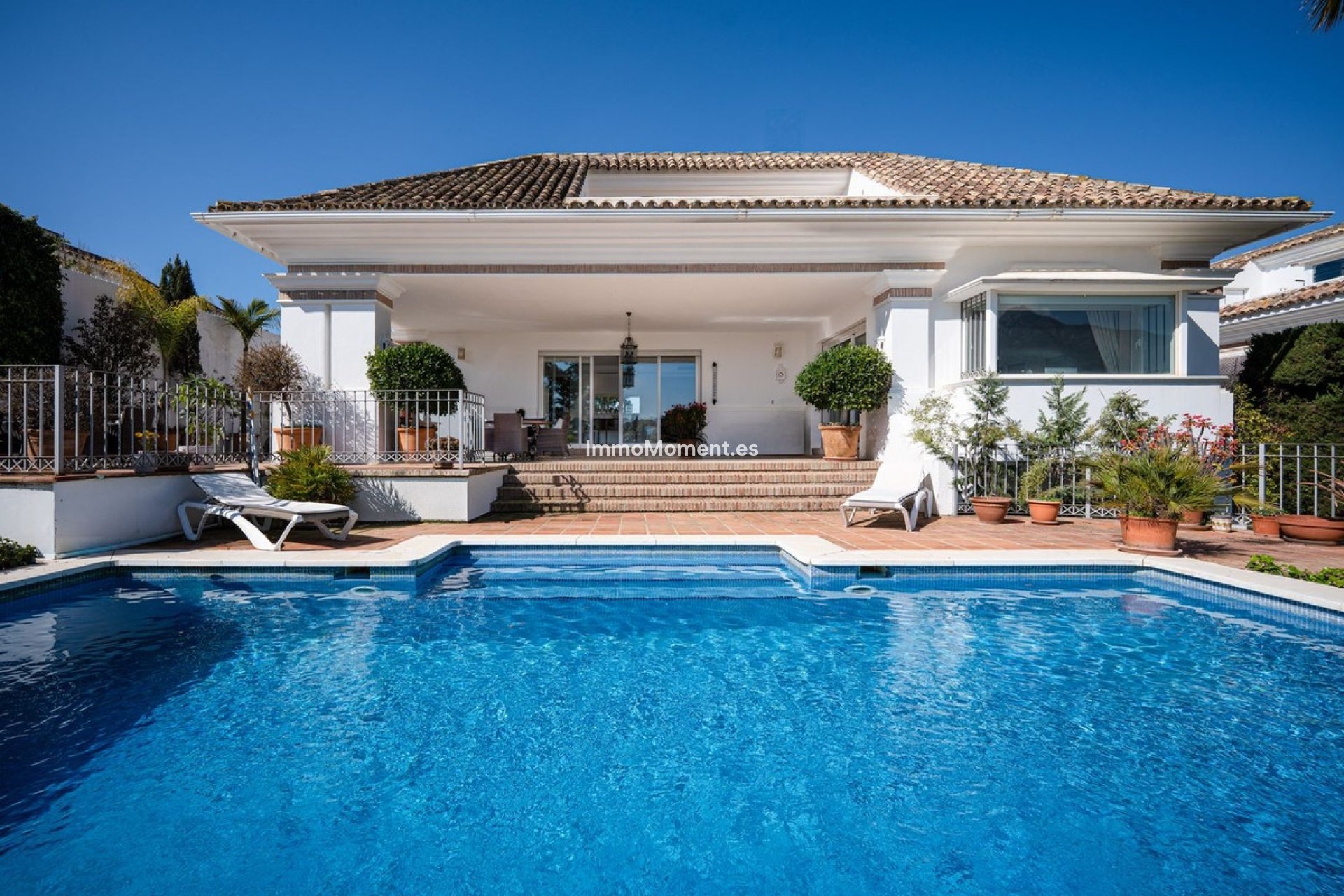 Reventa - Villa - Marbella - Aloha