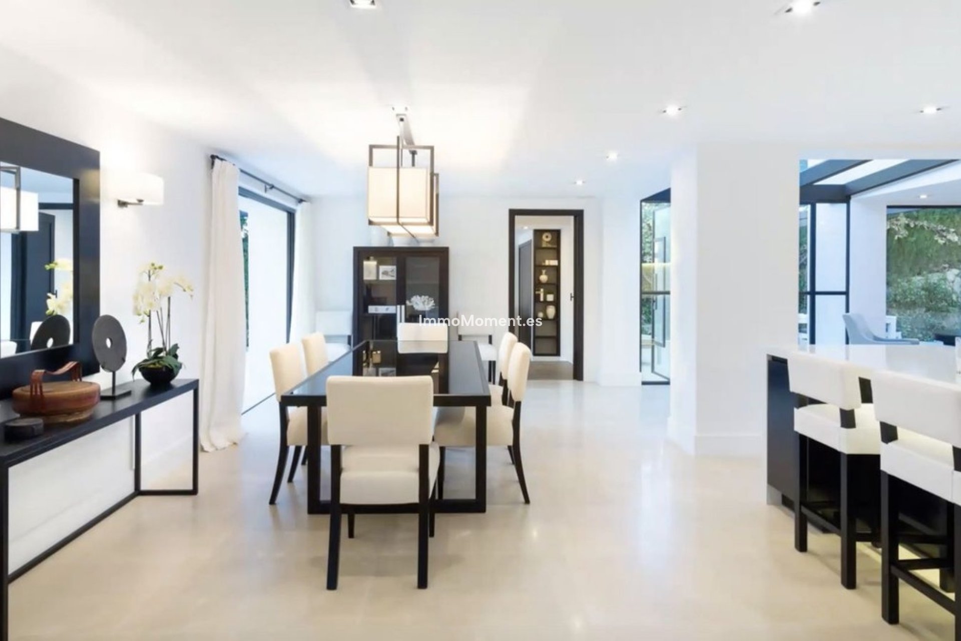 Reventa - Villa - Marbella - Aloha