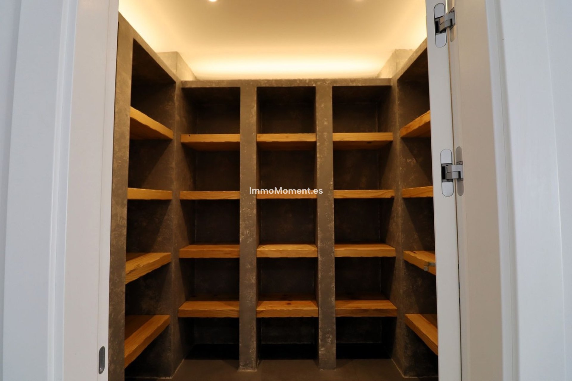 Reventa - Villa - Marbella - Elviria