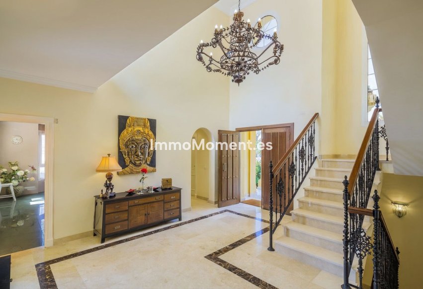 Reventa - Villa - Marbella - Elviria