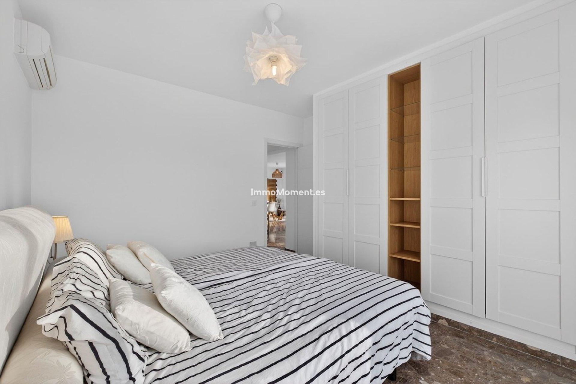 Reventa - Villa - Marbella - Elviria