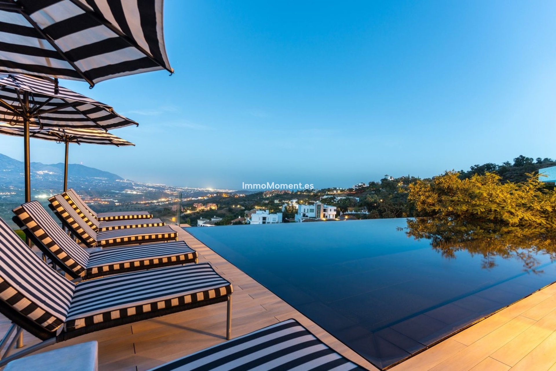 Reventa - Villa - Marbella - La Mairena