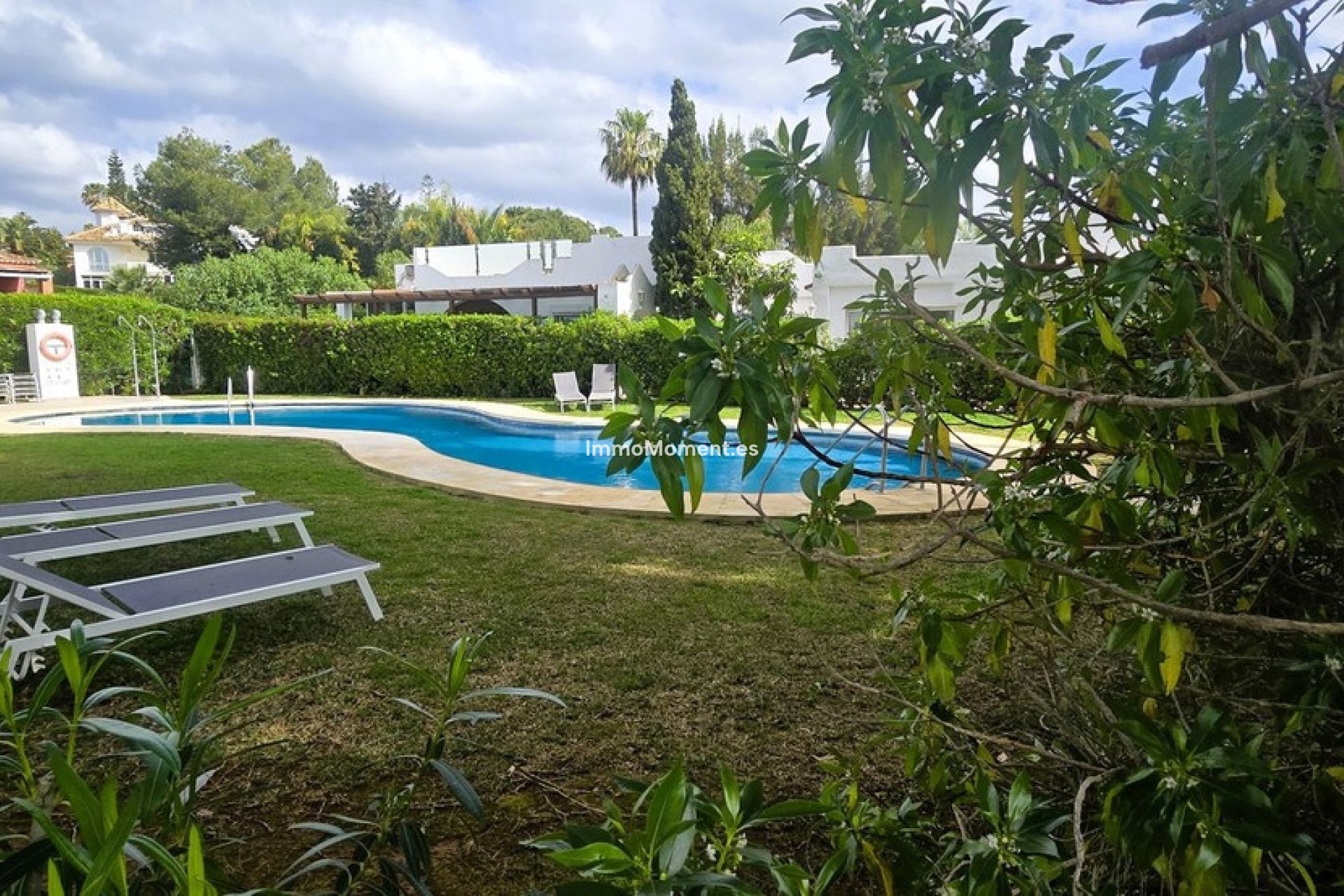 Reventa - Villa - Marbella - Las Chapas