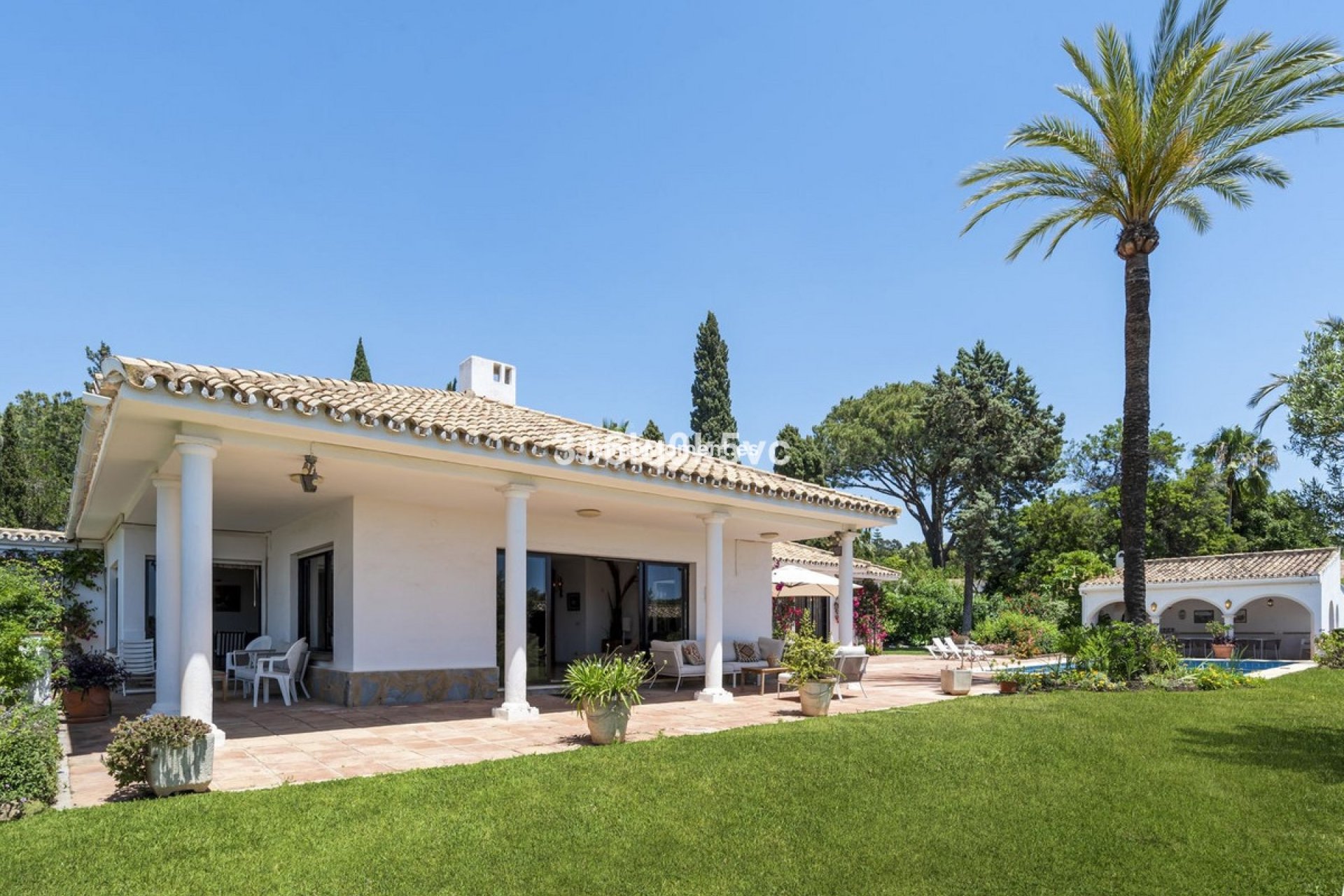 Reventa - Villa - Marbella - Las Chapas