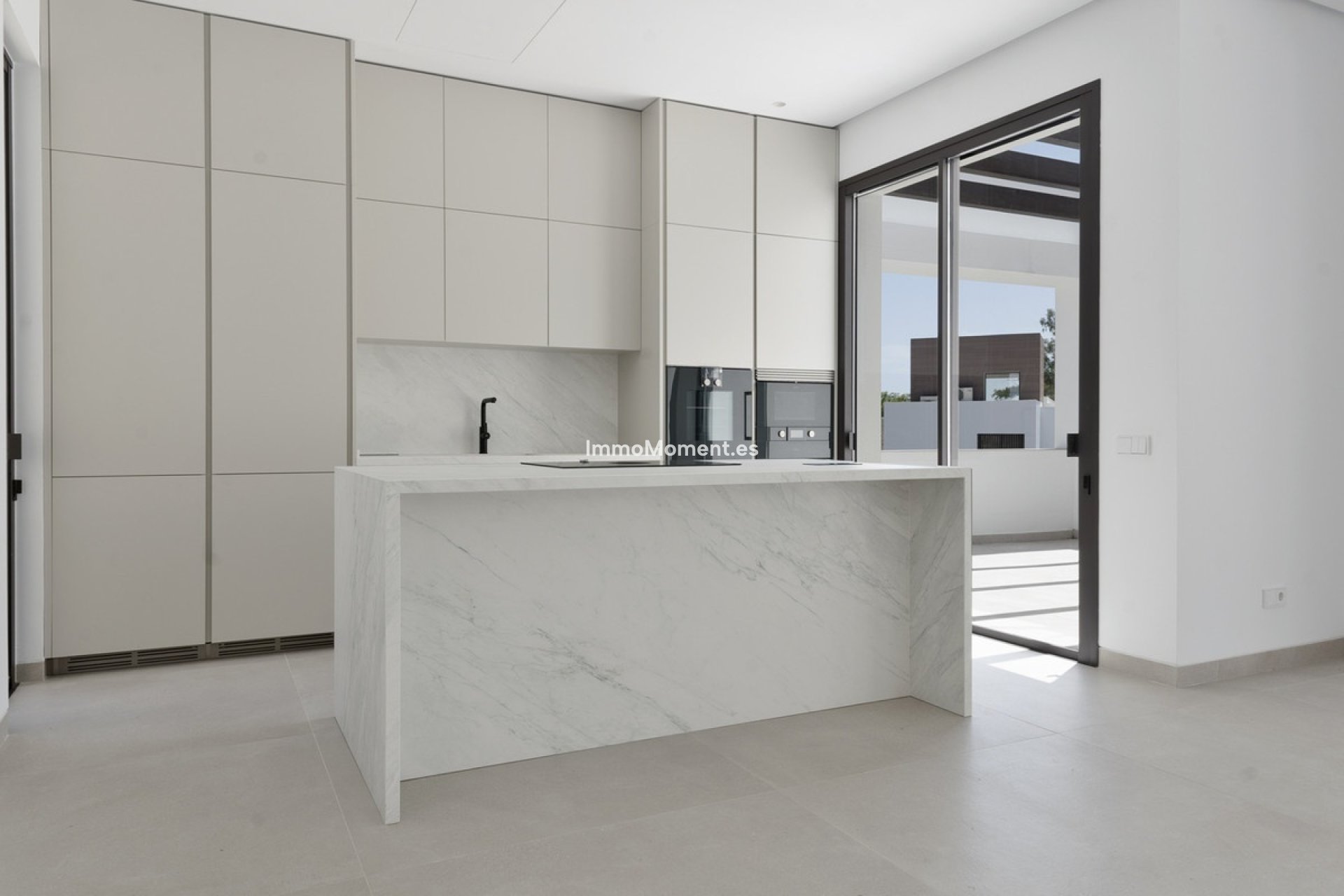 Reventa - Villa - Marbella - Marbella Centro