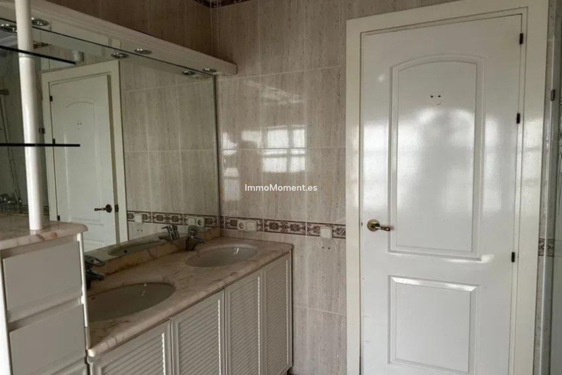 Reventa - Villa - Marbella - Marbella Centro