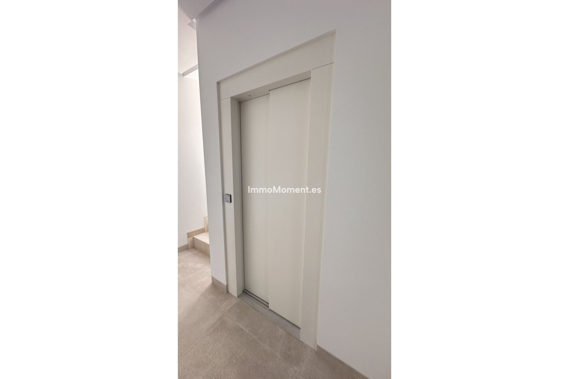 Reventa - Villa - Marbella - Marbella Centro