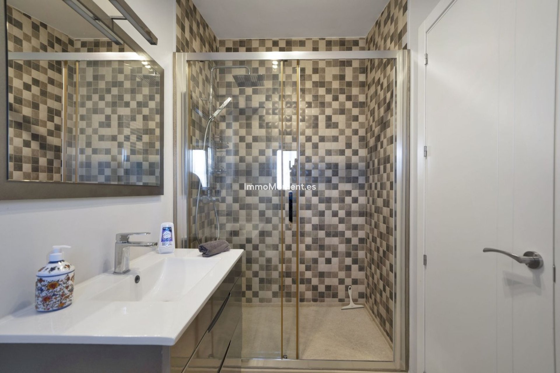 Reventa - Villa - Marbella - San Pedro de Alcántara