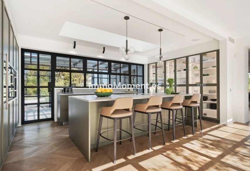 Reventa - Villa - Marbella - Sierra Blanca