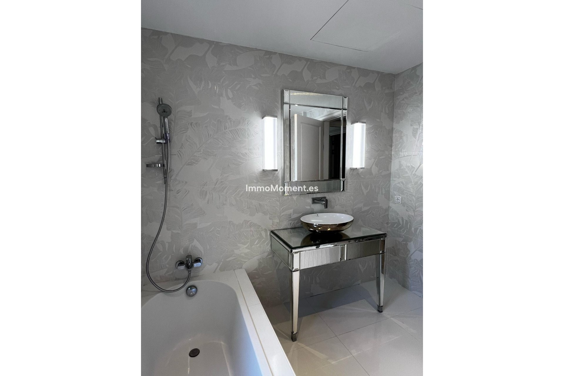 Reventa - Villa - Marbella - The Golden Mile