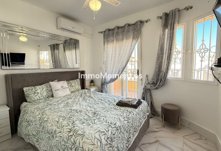 Reventa - Villa - Orihuela - Blue Lagoon