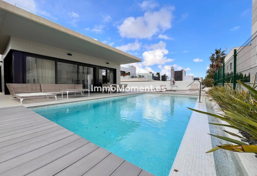 Reventa - Villa - Orihuela - Dehesa de Campoamor