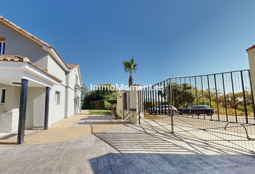 Reventa - Villa - Sotogrande - Sotogrande Costa