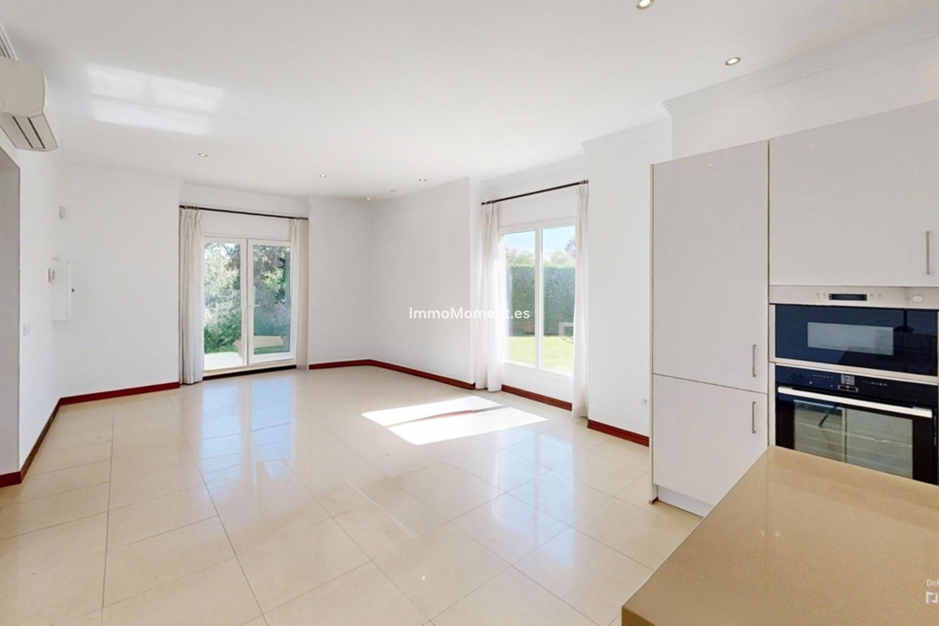 Reventa - Villa - Sotogrande - Sotogrande Costa