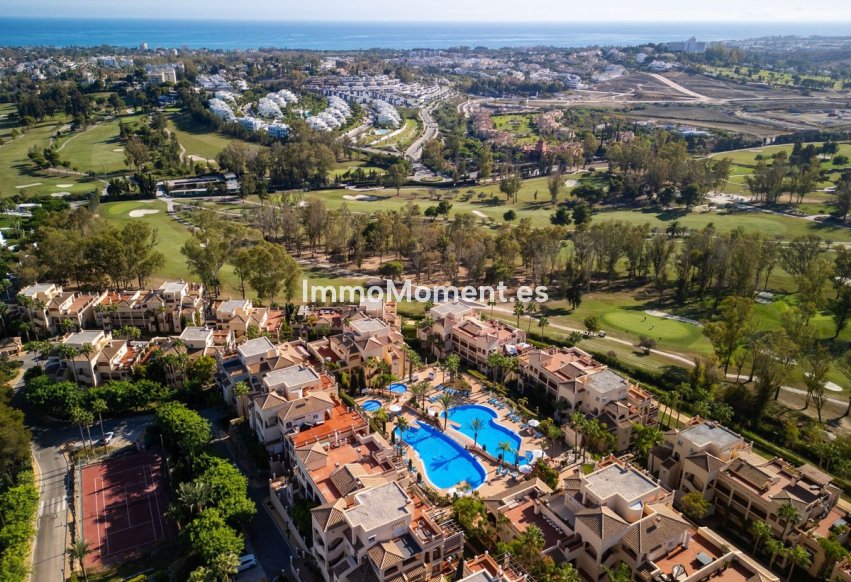 Revente - Appartement - Estepona  - Atalaya