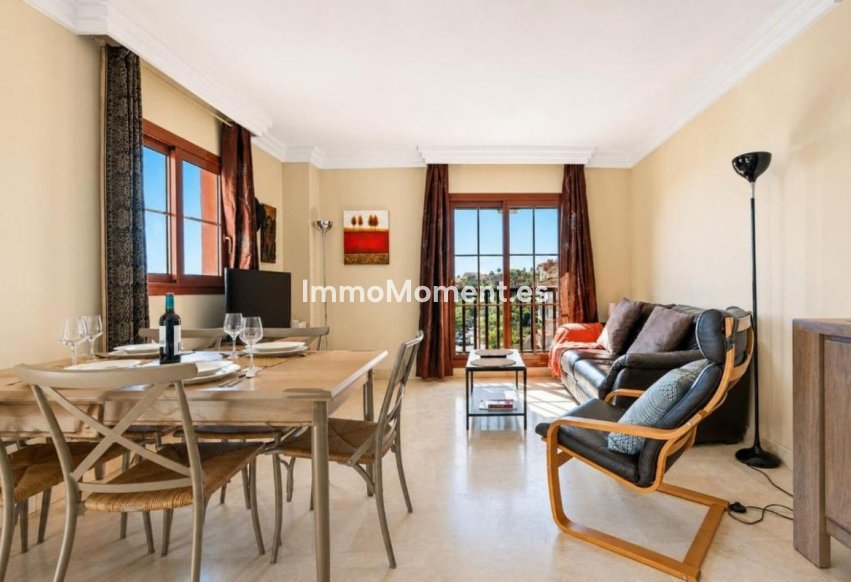 Revente - Appartement - Estepona  - Atalaya