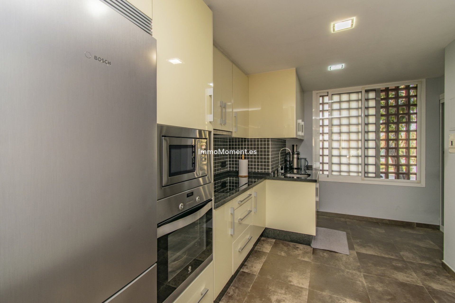 Revente - Appartement - Estepona  - Atalaya