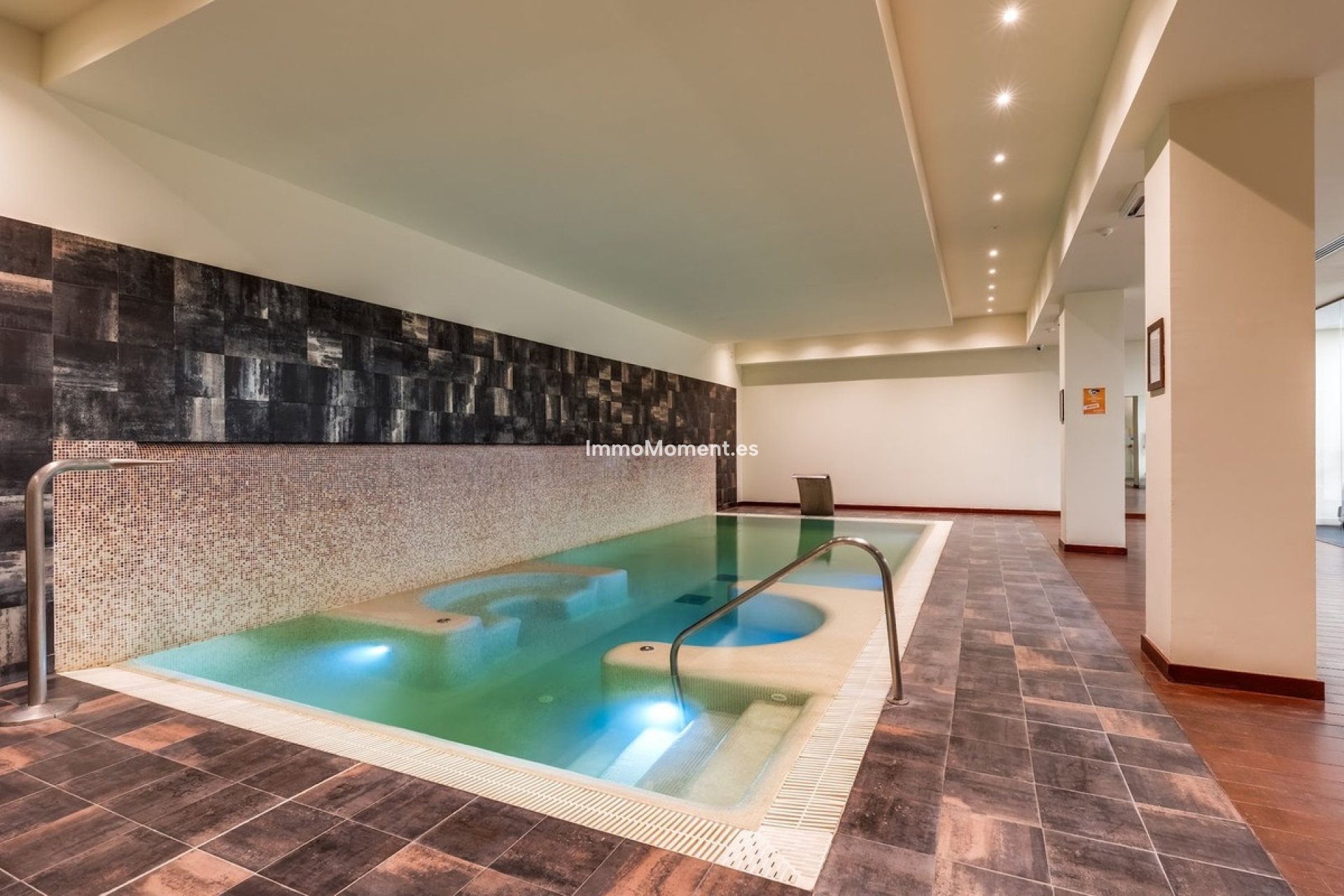 Revente - Appartement - Estepona  - Atalaya