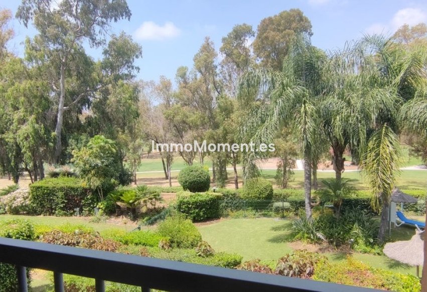 Revente - Appartement - Estepona  - Atalaya