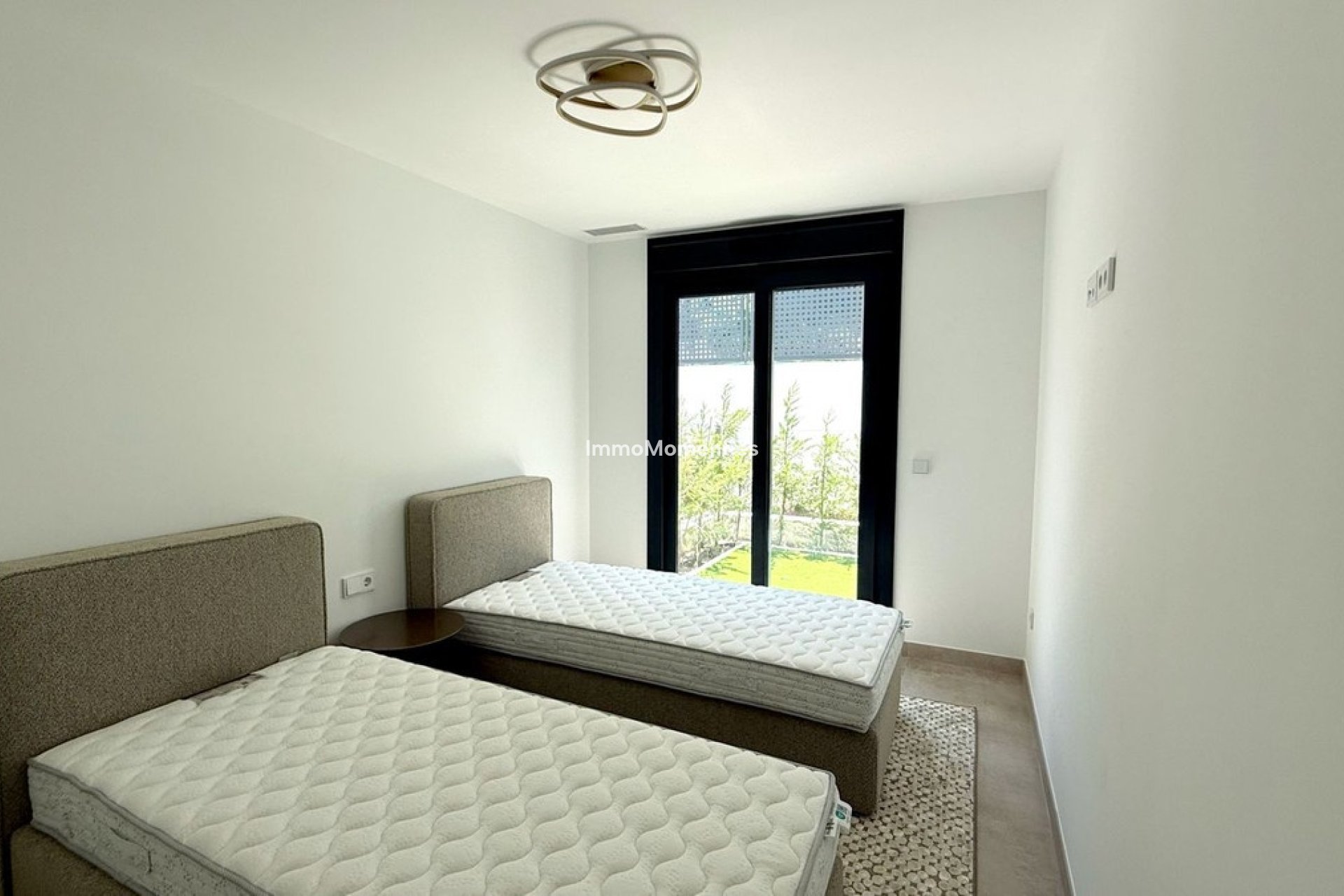 Revente - Appartement - Estepona  - Atalaya