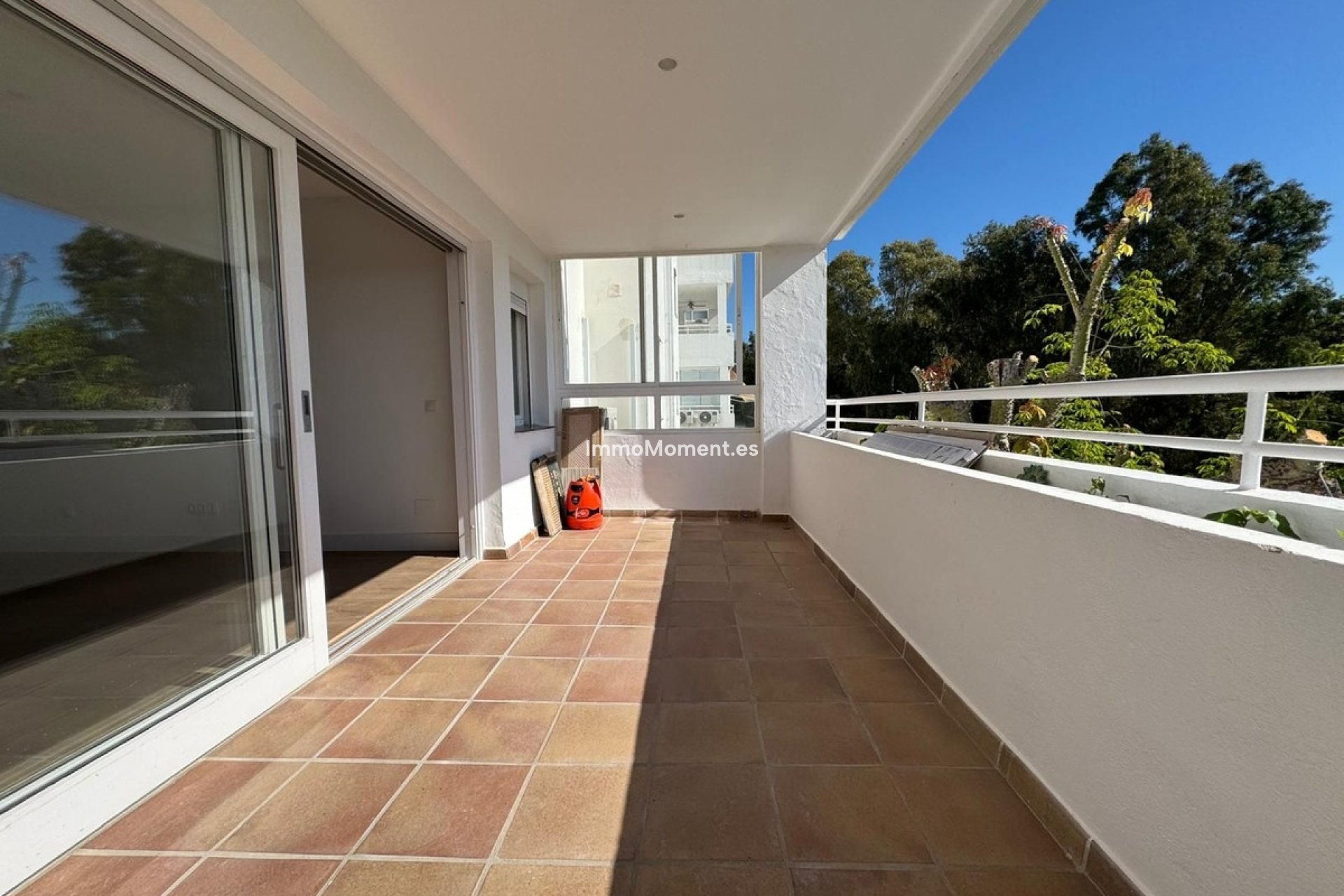 Revente - Appartement - Estepona  - Atalaya