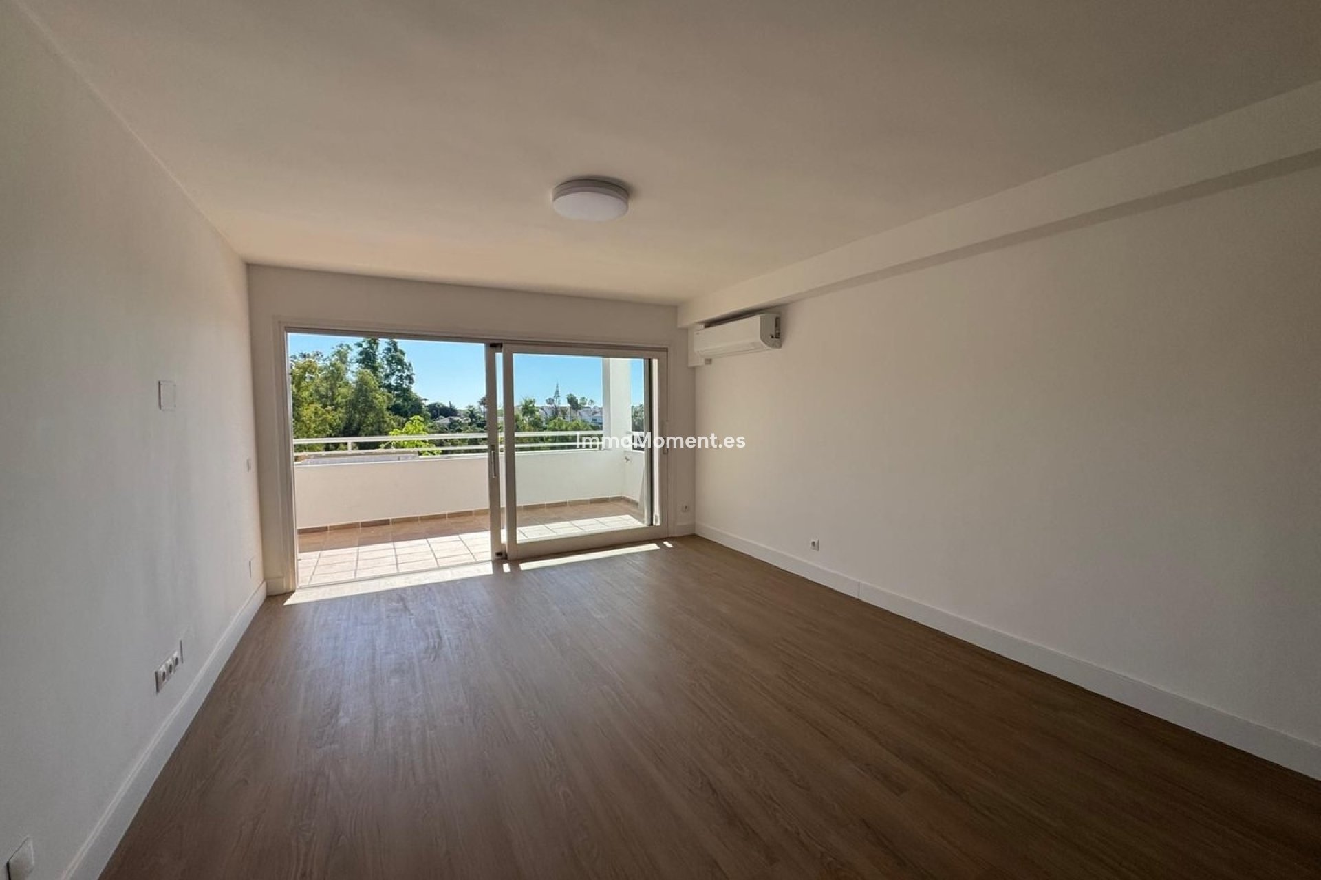 Revente - Appartement - Estepona  - Atalaya