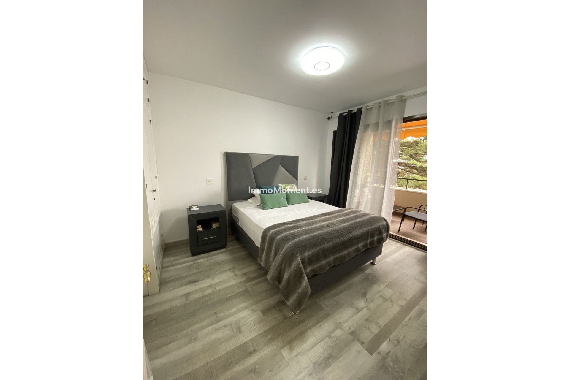 Revente - Appartement - Estepona  - Atalaya