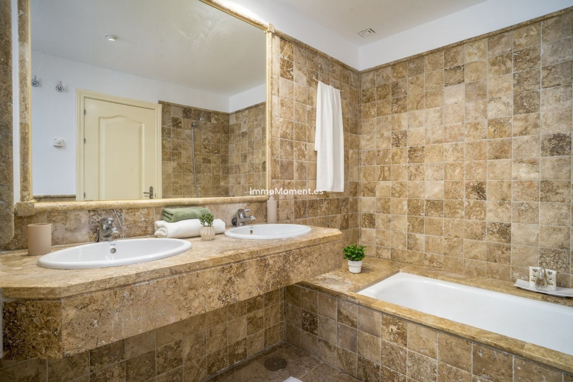 Revente - Appartement - Estepona  - Atalaya