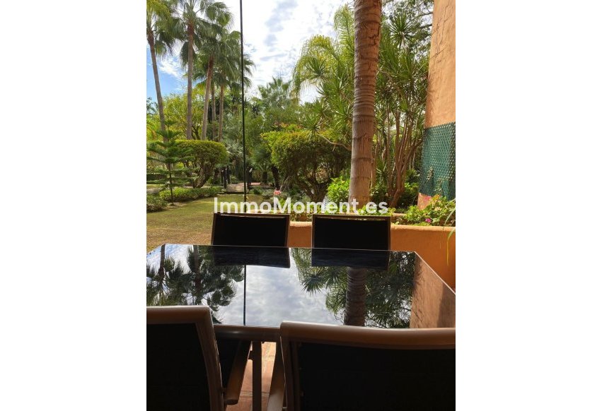 Revente - Appartement - Estepona  - Atalaya