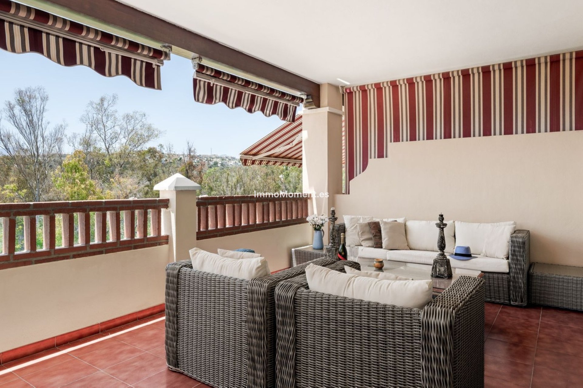 Revente - Appartement - Estepona  - Atalaya