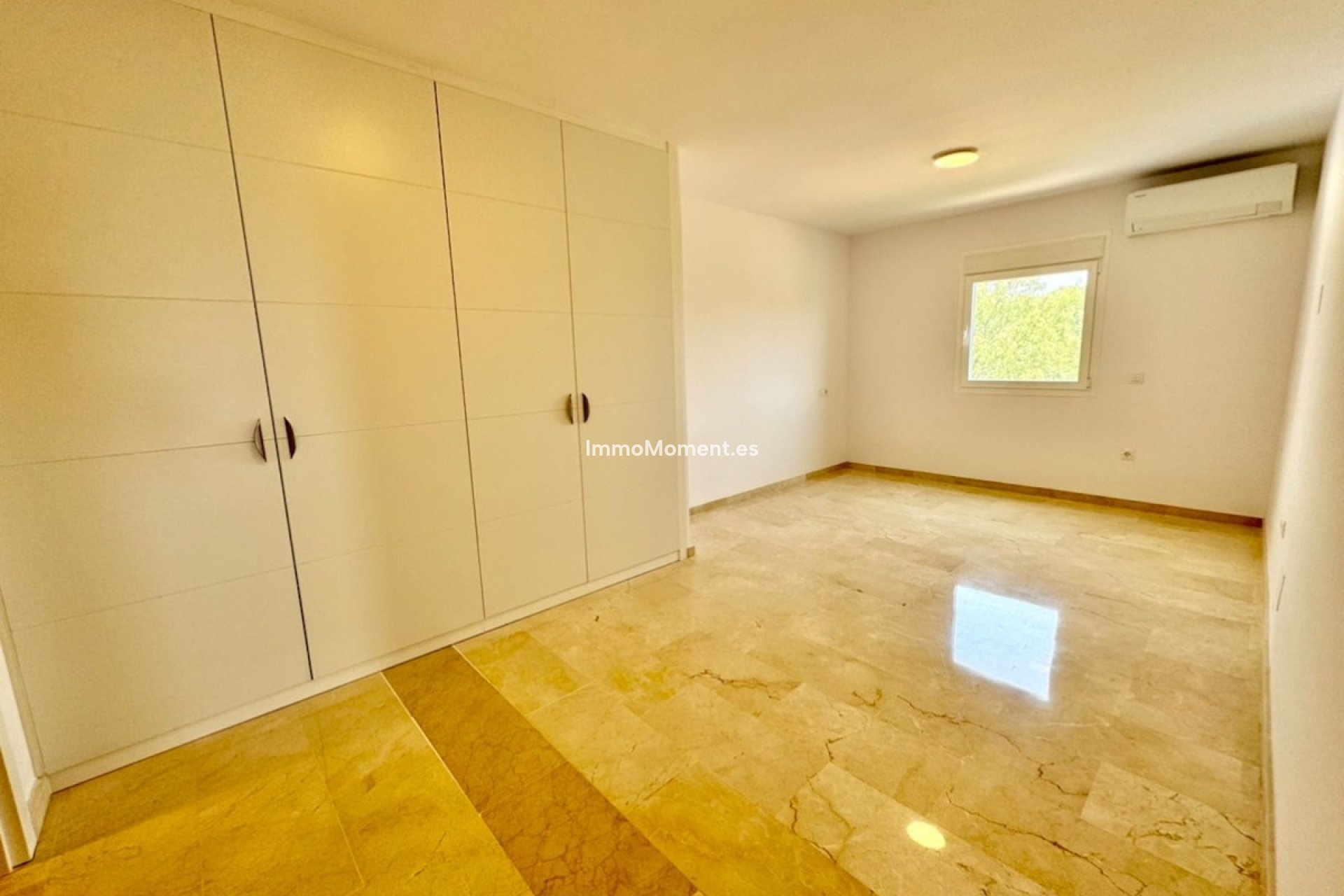 Revente - Appartement - Estepona  - Atalaya