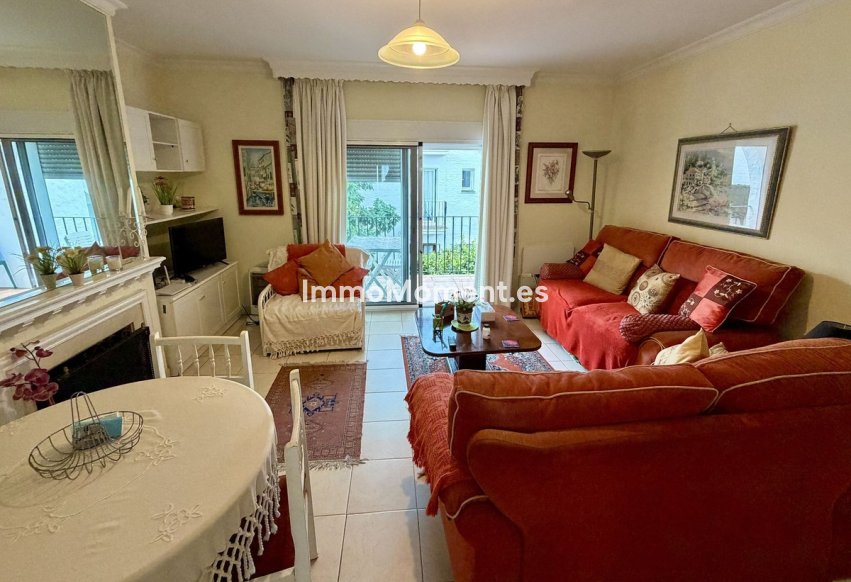 Revente - Appartement - Estepona  - Benamara