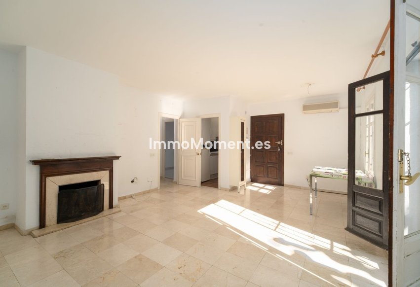 Revente - Appartement - Estepona  - Benamara
