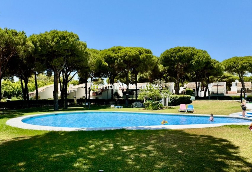 Revente - Appartement - Estepona  - Benamara
