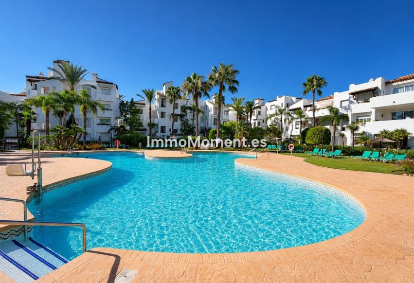 Revente - Appartement - Estepona  - Costalita
