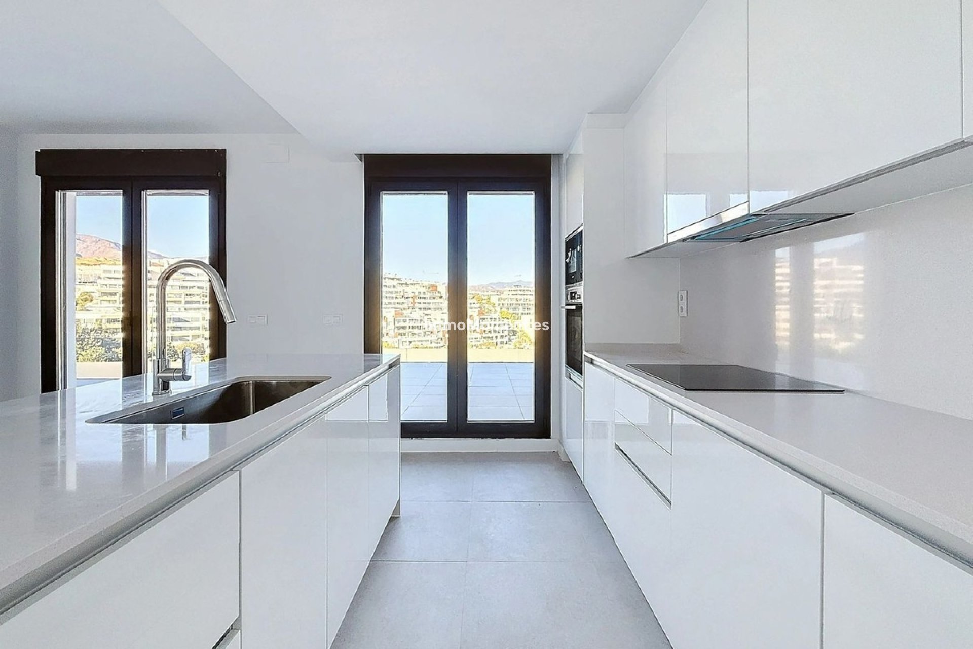 Revente - Appartement - Estepona  - Estepona Centro