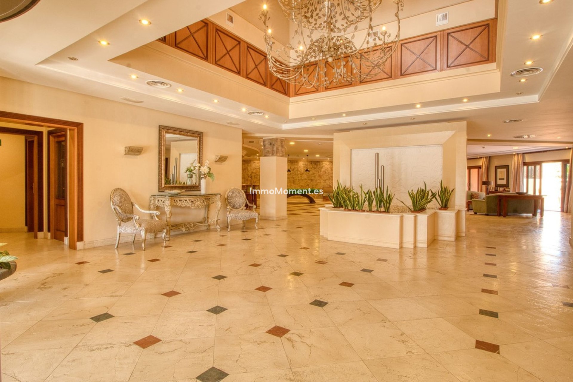 Revente - Appartement - Estepona  - Estepona Centro