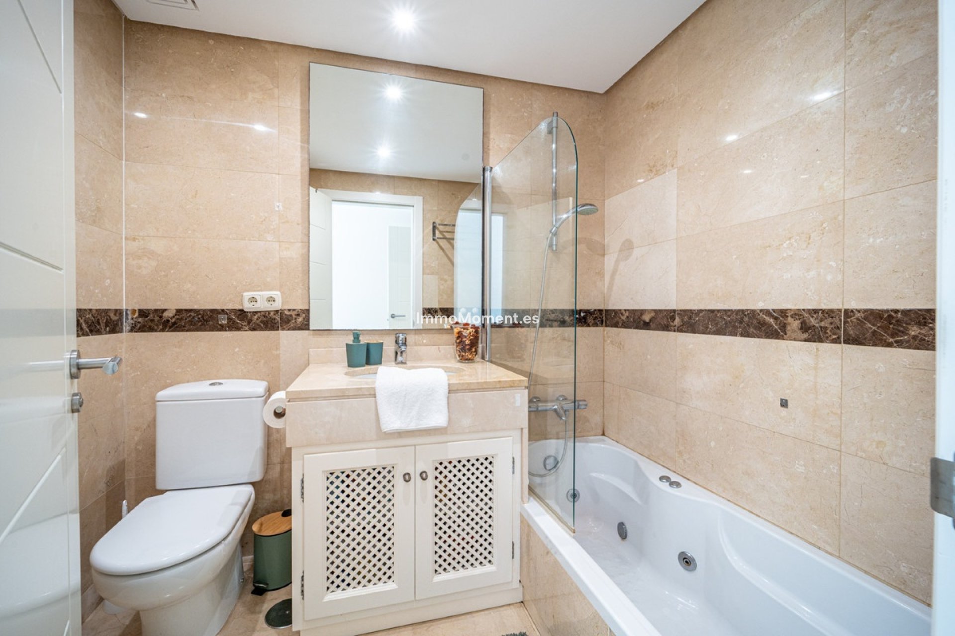 Revente - Appartement - Estepona  - Estepona Centro