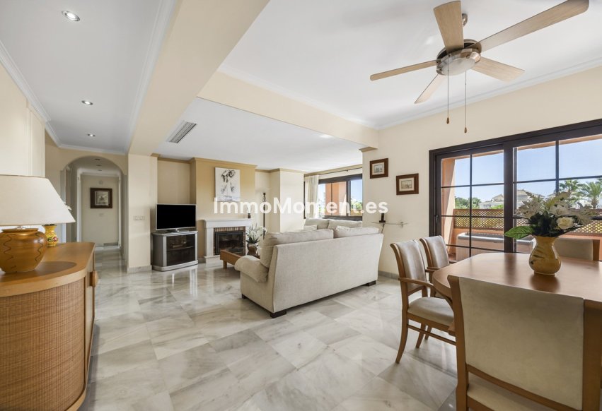 Revente - Appartement - Estepona  - Estepona Centro