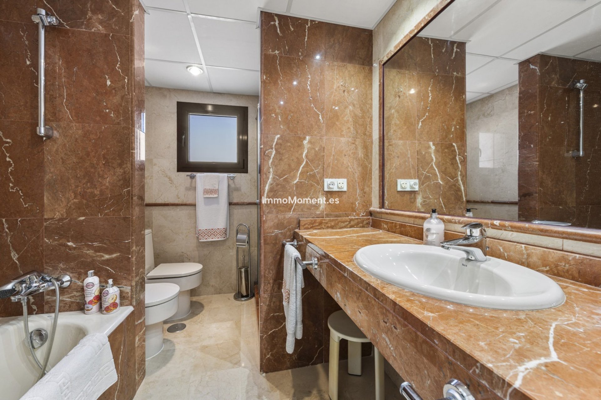 Revente - Appartement - Estepona  - Estepona Centro