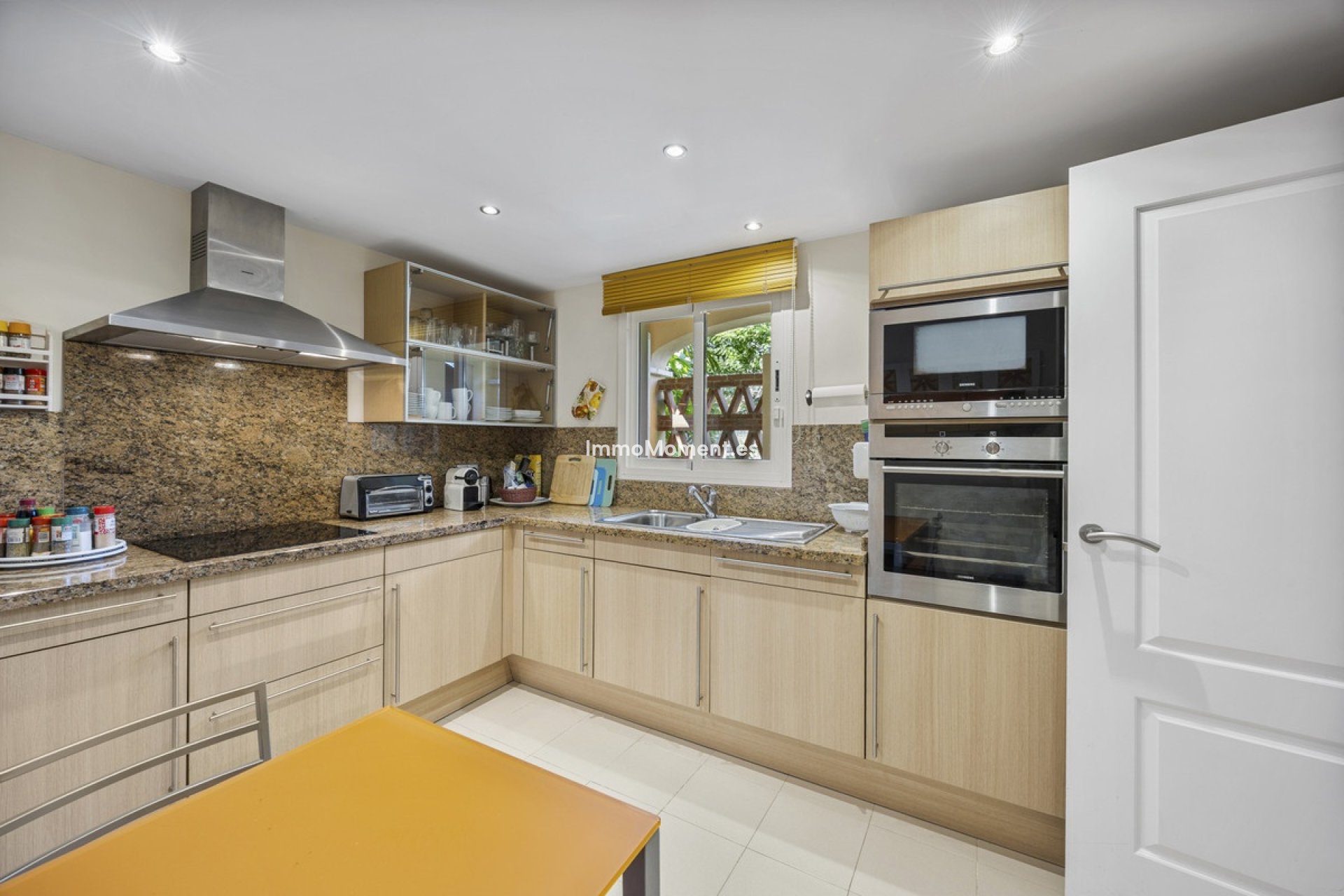Revente - Appartement - Estepona  - Estepona Centro
