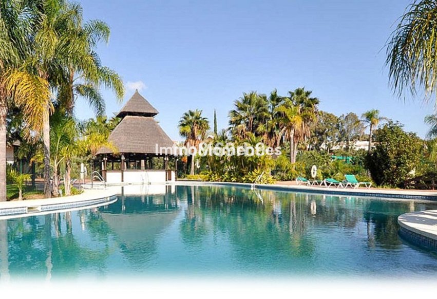 Revente - Appartement - Estepona  - Estepona Centro