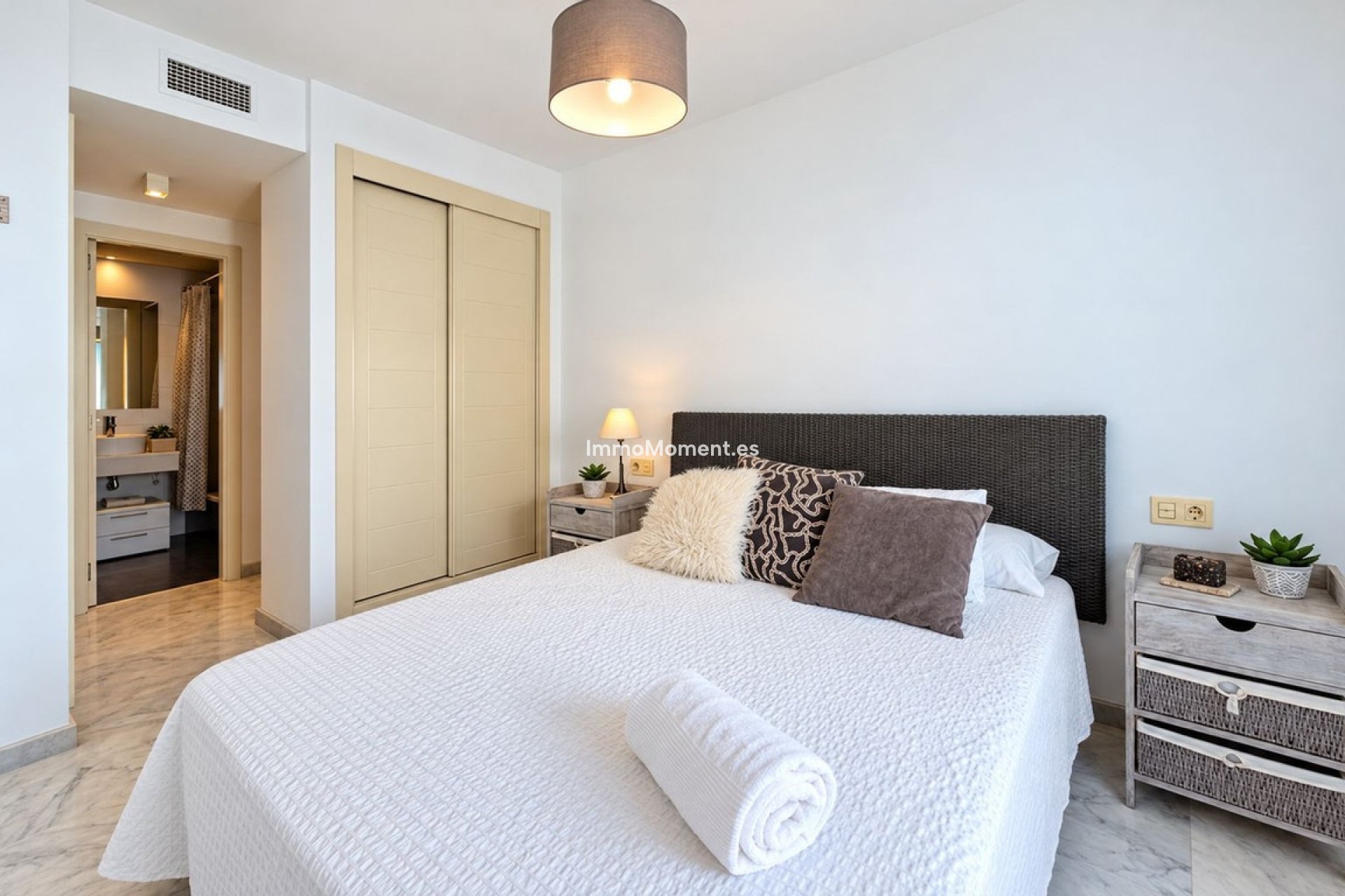 Revente - Appartement - Estepona  - Estepona Centro